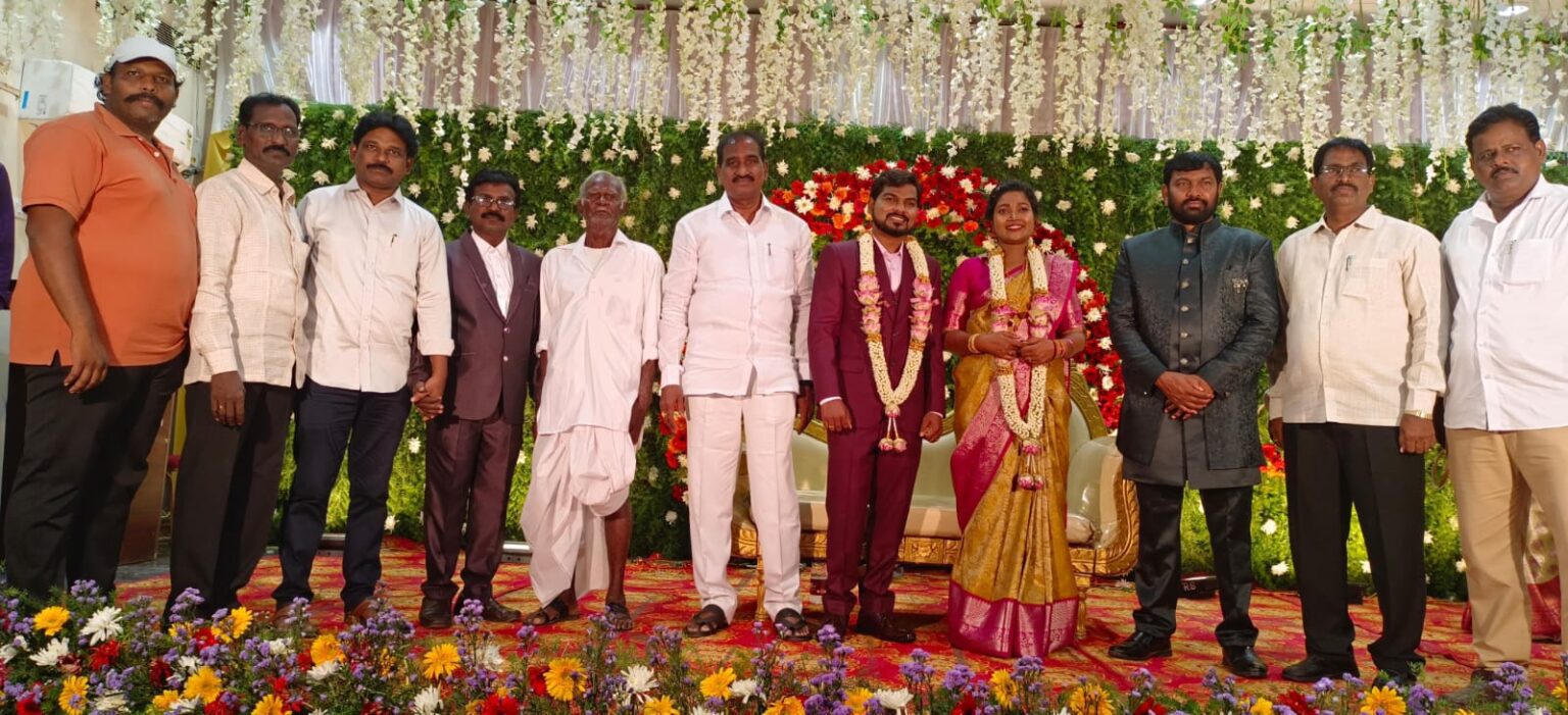 రామాంజనేయులు కుమారుని రిసెప్షన్ వేడుక లో పాల్గొన్నా శాసన మండలి సభ్యులు మర్రి రాజశేఖర్