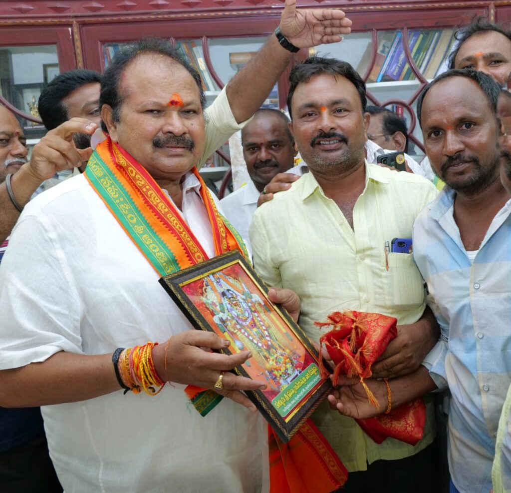 గ్రామ స్థాయి కమిటీని ఎన్నుకోవడం జరిగింది