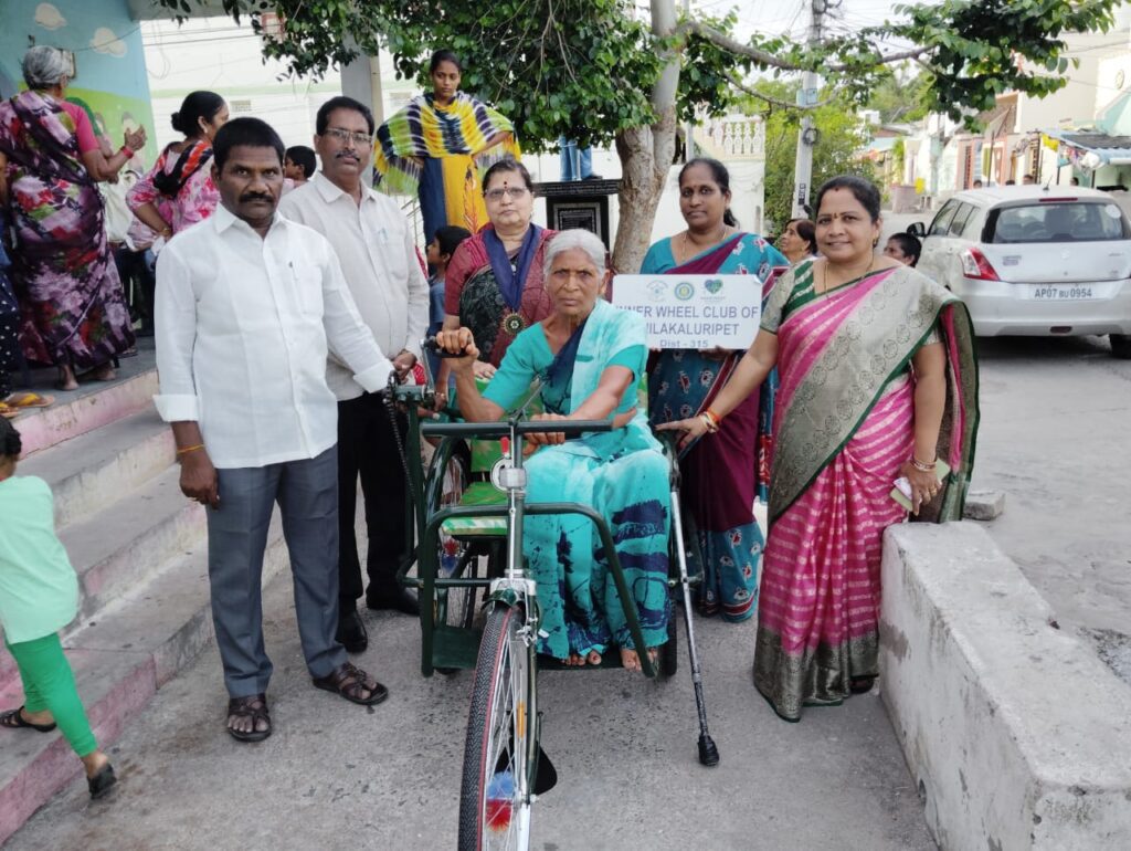 ఇన్నర్వీల్ క్లబ్ ఆధ్వర్యంలో చట్టాలపై అవగాహన..