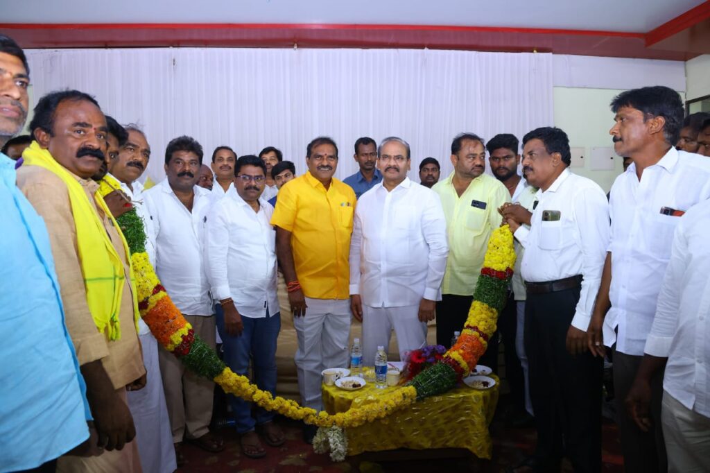 జగన్ ఉనికి రాష్ట్రప్రగతి… ప్రజల మనుగడకే ప్రమాదం : మాజీమంత్రి ప్రత్తిపాటి