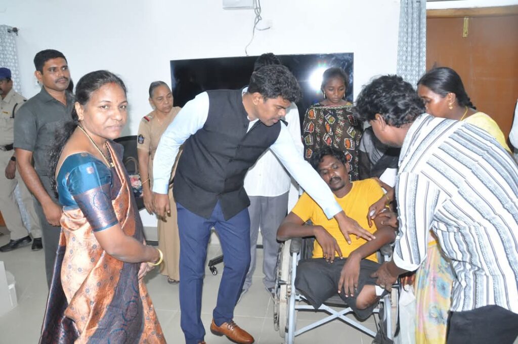 సమస్యలపై పరిష్కారం దిశగా మంచి మనస్సుతో ఉదారతను చాటుకున్న జిల్లా కలెక్టర్ పి అరుణ్ బాబు