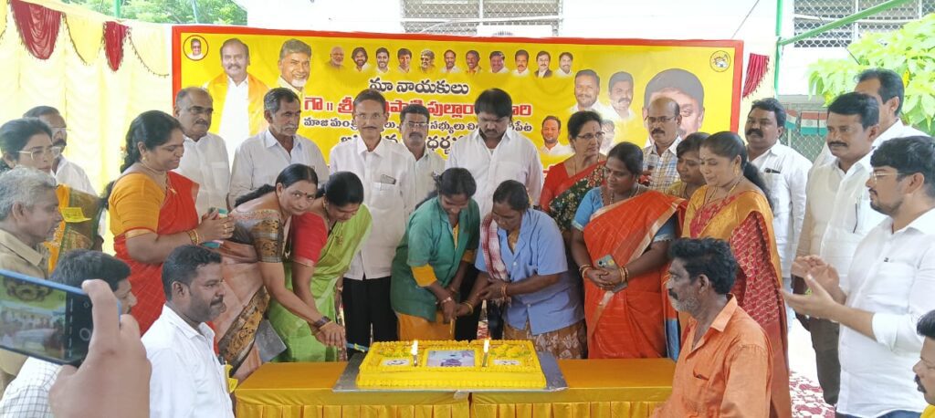 ఘనంగా ఎమ్మెల్యే ప్రత్తిపాటి పుల్లారావు పుట్టినరోజు వేడుకలు, పేదలకు దుస్తులు పంపిణీ