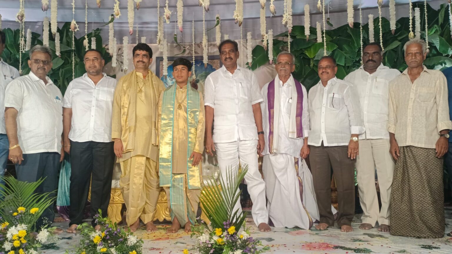 చిరంజీవి లోకేష్ సాయి ని ఆశీర్వదించిన శాసనమండలి సభ్యులు మర్రి రాజశేఖర్