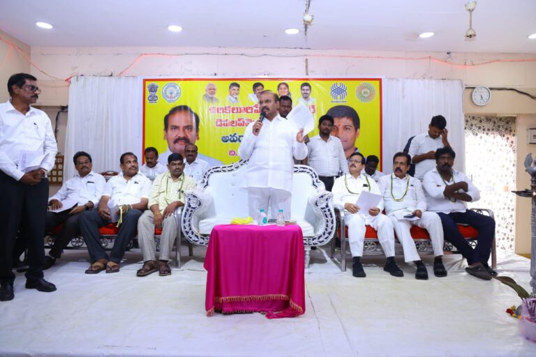 నేతన్నల ఆర్థిక స్వావలంబనే ప్రభుత్వ ధ్యేయం : ప్రత్తిపాటి