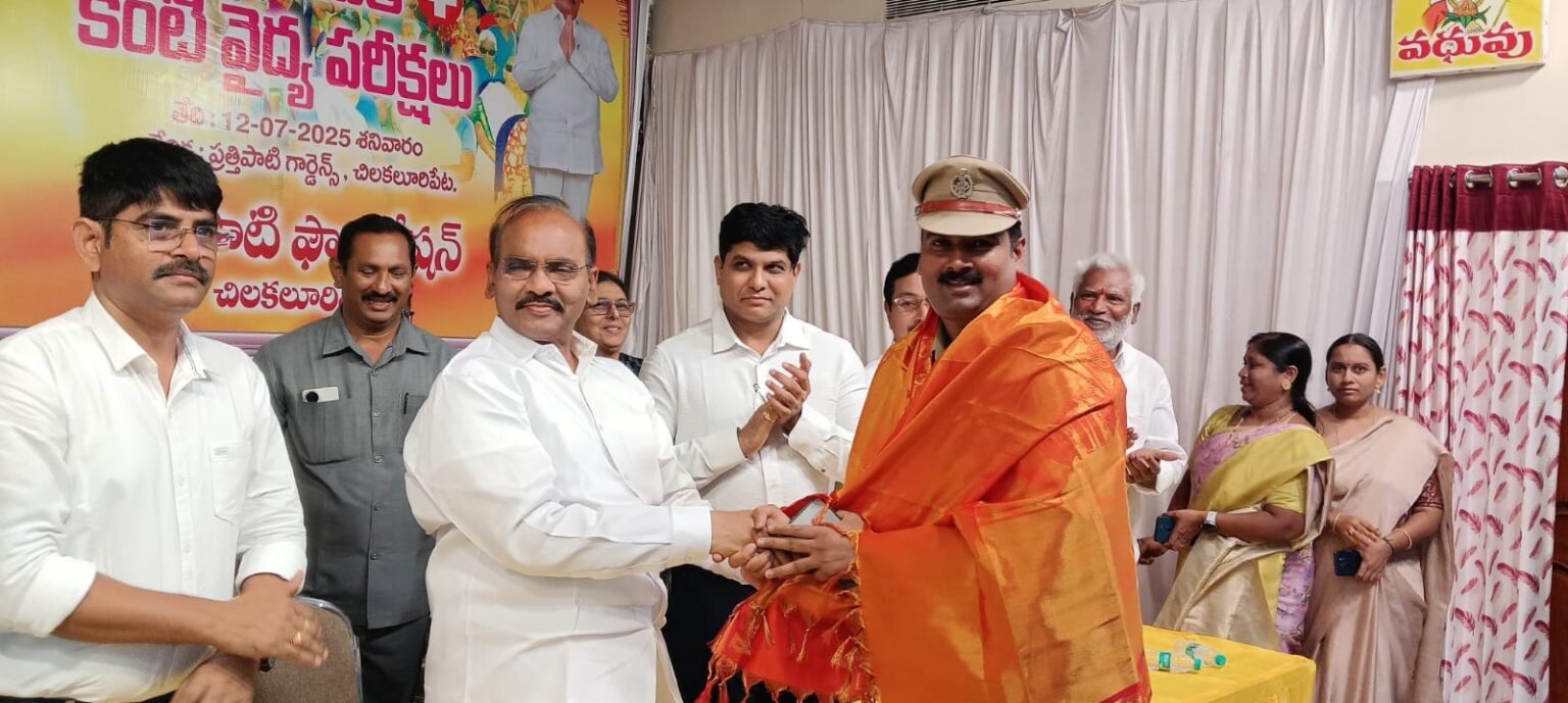 ట్రాఫిక్ నియంత్రణ, ప్రజల సమస్యల పరిష్కారం