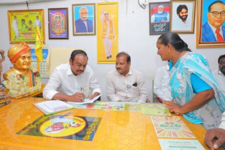 ప్రజా సమస్యల పరిష్కారానికి ఎమ్మెల్యే డాక్టర్ చదలవాడ కృషి