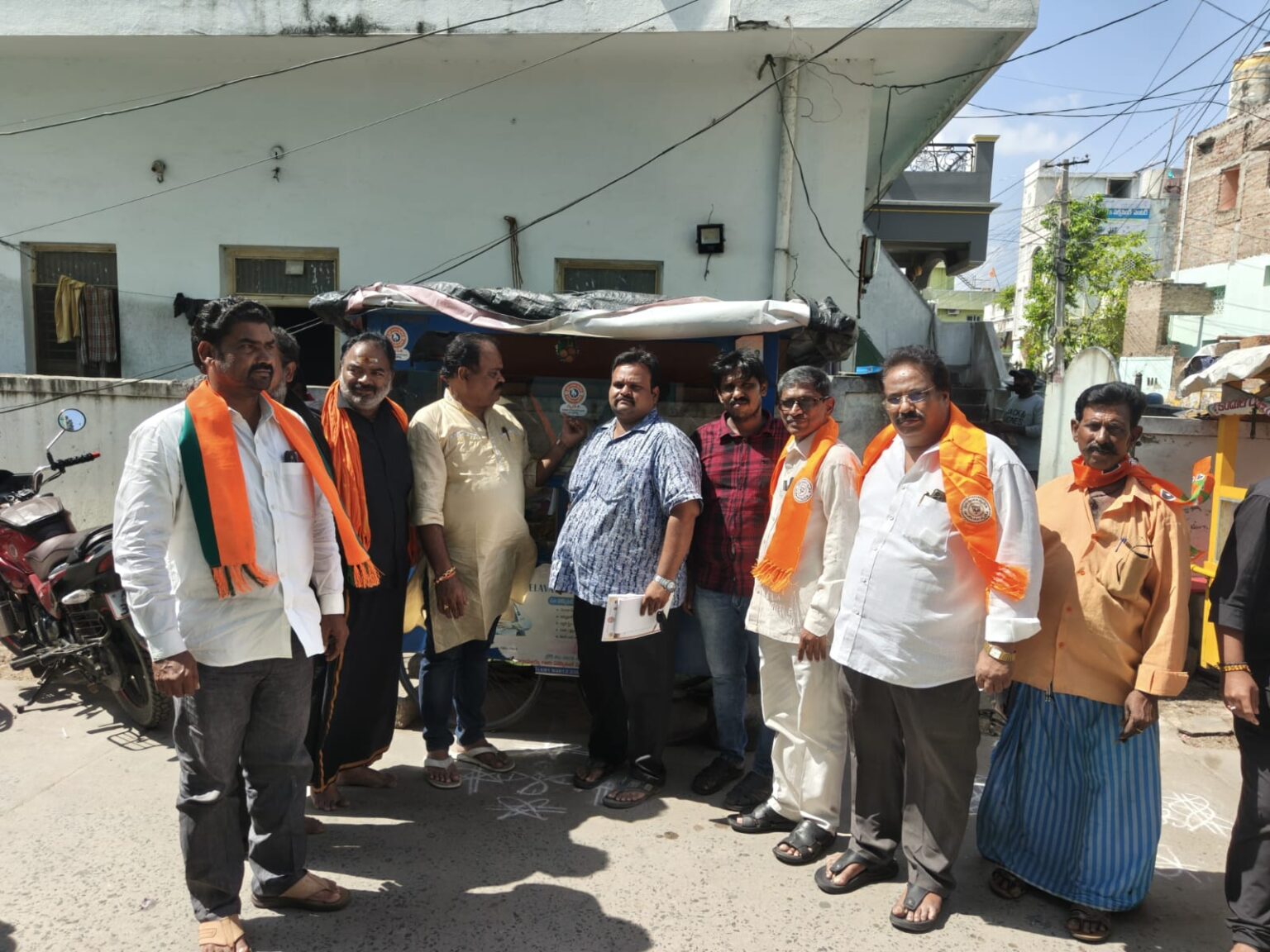 చిలకలూరిపేట బిజెపి ఆధ్వర్యంలో మండల ప్రవాస్ యోజన కార్యక్రమం