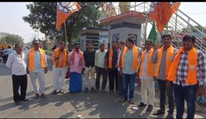 సంబరాలు చేసుకుంటున్న భారతీయ జనతా పార్టీ చిలకలూరిపేట నాయకులు