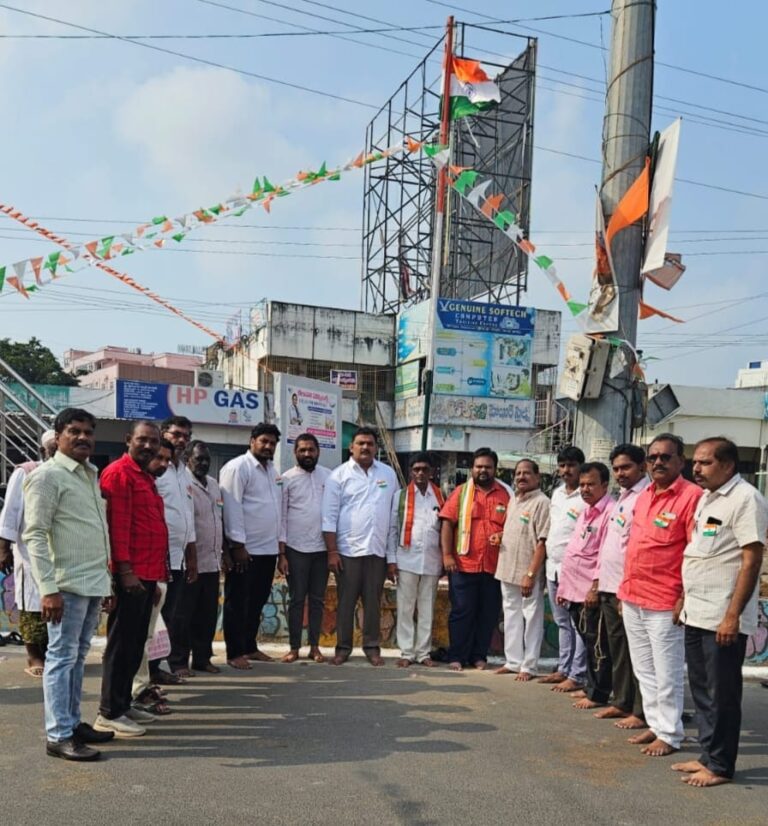 బిజెపి ఆధ్వర్యంలో ఘనంగా 77వ గణతంత్ర దినోత్సవ వేడుకలు