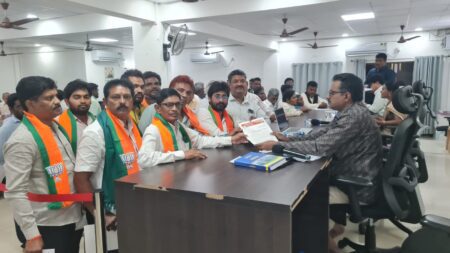 పల్నాడు జిల్లా కలెక్టర్ గారిని కలిసిన పల్నాడు జిల్లా జనతా వారిది టీం