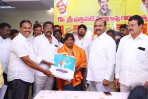 గెలుపు ఓటములకు అతీతంగా ప్రజలకోసం పోరాడే పార్టీ టీడీపీ: ప్రత్తిపాటి