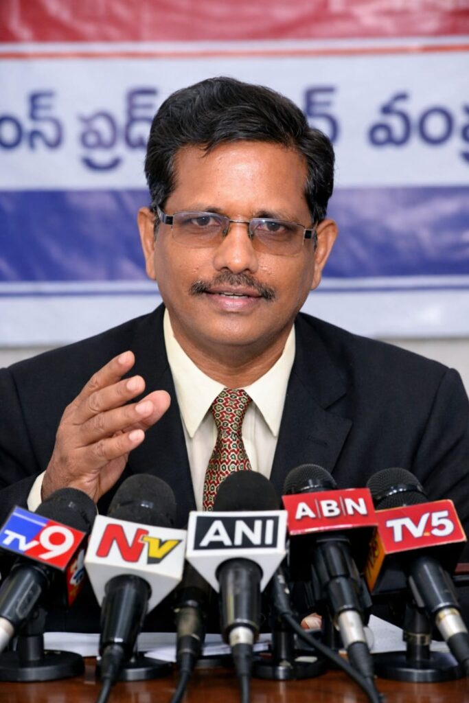 వంట గ్యాస్ బ్లాక్ మార్కెటింగ్పై అధికారులు కఠిన చర్యలు తీసుకోవాలి: మురికిపూడి ప్రసాద్