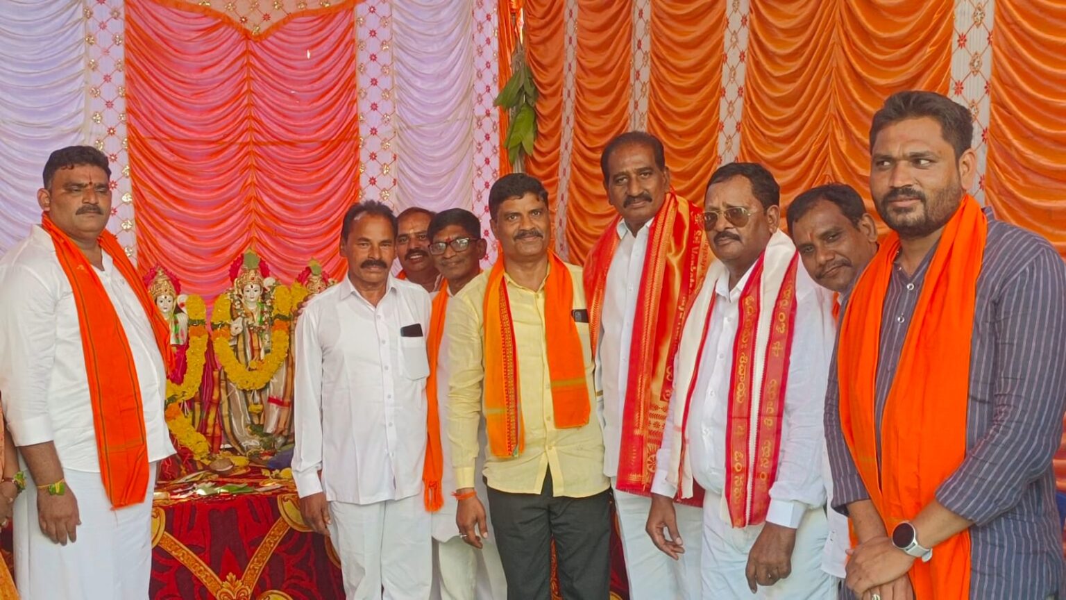 సీతారాముల కళ్యాణ మహోత్సవంలో పాల్గొన్న శాసనమండలి సభ్యులు శ్రీ మర్రి రాజశేఖర్ గారు…